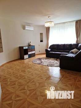 4-к квартира, вторичка, 126м2, 2/11 этаж
