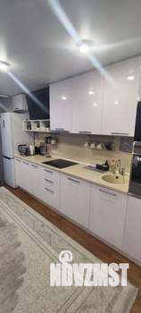 2-к квартира, вторичка, 56м2, 1/10 этаж