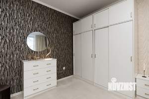 3-к квартира, вторичка, 74м2, 1/2 этаж