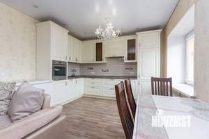3-к квартира, вторичка, 106м2, 4/9 этаж
