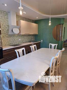 3-к квартира, вторичка, 110м2, 5/10 этаж