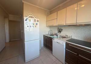 2-к квартира, вторичка, 57м2, 10/10 этаж