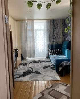 3-к квартира, вторичка, 70м2, 3/3 этаж