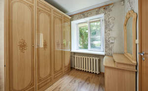 2-к квартира, вторичка, 39м2, 1/4 этаж