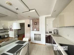 3-к квартира, вторичка, 104м2, 2/6 этаж
