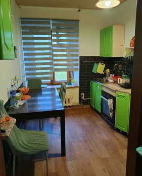 4-к квартира, вторичка, 81м2, 3/3 этаж