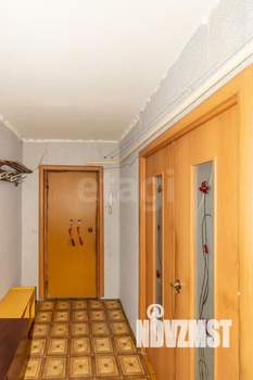 2-к квартира, вторичка, 54м2, 1/5 этаж