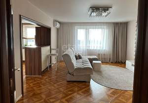 3-к квартира, вторичка, 107м2, 10/10 этаж