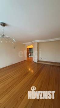 3-к квартира, вторичка, 109м2, 9/10 этаж