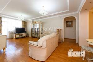 4-к квартира, вторичка, 176м2, 11/24 этаж