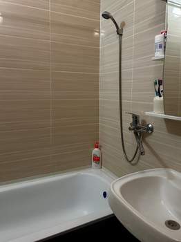 3-к квартира, вторичка, 65м2, 10/11 этаж