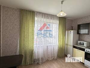 2-к квартира, вторичка, 63м2, 1/10 этаж