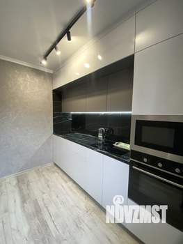 2-к квартира, вторичка, 54м2, 1/10 этаж