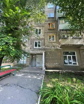 2-к квартира, вторичка, 46м2, 3/5 этаж