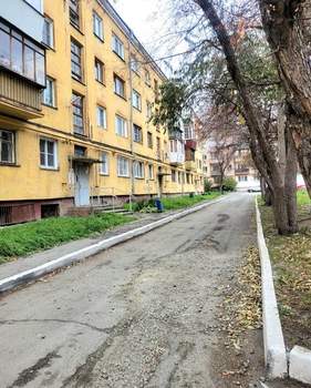 1-к квартира, вторичка, 33м2, 1/4 этаж