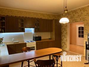 3-к квартира, вторичка, 143м2, 6/6 этаж