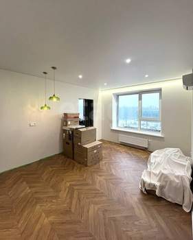 2-к квартира, вторичка, 57м2, 4/17 этаж