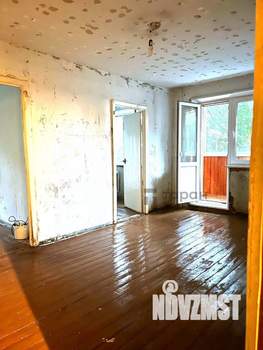 4-к квартира, вторичка, 61м2, 3/5 этаж