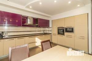 3-к квартира, вторичка, 117м2, 13/19 этаж