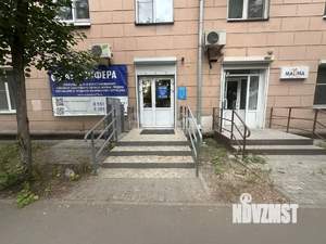 2-к квартира, вторичка, 39м2, 1/5 этаж