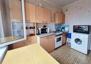 3-к квартира, вторичка, 65м2, 9/9 этаж