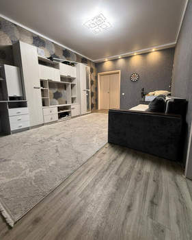 3-к квартира, вторичка, 70м2, 1/3 этаж