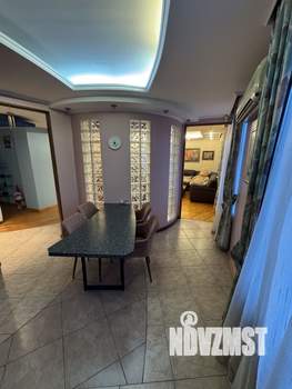 4-к квартира, вторичка, 156м2, 5/5 этаж