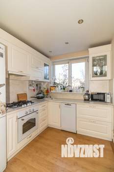 3-к квартира, вторичка, 63м2, 2/5 этаж