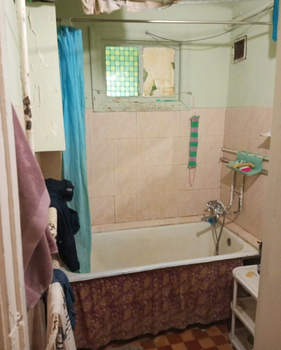 2-к квартира, вторичка, 44м2, 1/4 этаж