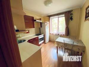 2-к квартира, вторичка, 53м2, 1/9 этаж