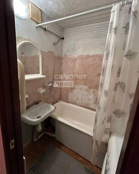 3-к квартира, вторичка, 65м2, 1/10 этаж