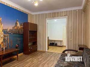 2-к квартира, вторичка, 63м2, 1/3 этаж