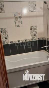 2-к квартира, вторичка, 52м2, 1/10 этаж