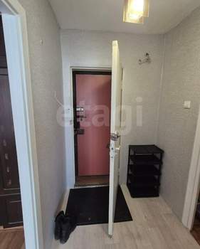 1-к квартира, вторичка, 37м2, 9/9 этаж