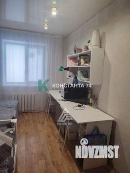 2-к квартира, вторичка, 45м2, 1/4 этаж