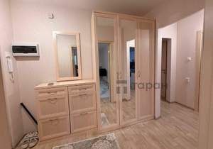 2-к квартира, вторичка, 54м2, 1/10 этаж