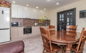 2-к квартира, вторичка, 64м2, 1/10 этаж