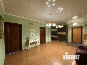 4-к квартира, вторичка, 106м2, 4/17 этаж