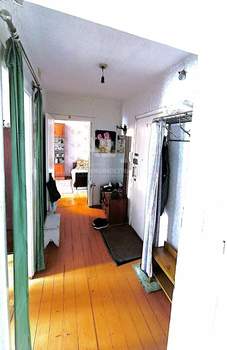 2-к квартира, вторичка, 50м2, 1/9 этаж