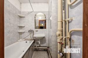 2-к квартира, вторичка, 64м2, 1/10 этаж