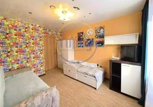 2-к квартира, вторичка, 53м2, 1/5 этаж