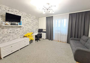 2-к квартира, вторичка, 64м2, 2/2 этаж