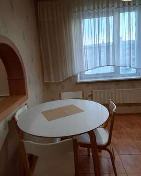 2-к квартира, вторичка, 58м2, 10/10 этаж