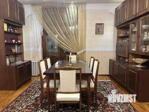 4-к квартира, вторичка, 105м2, 4/5 этаж