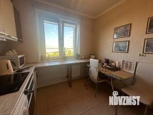 2-к квартира, вторичка, 57м2, 10/10 этаж