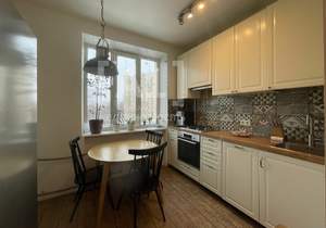 2-к квартира, вторичка, 55м2, 1/5 этаж