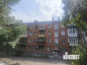 2-к квартира, вторичка, 42м2, 1/4 этаж