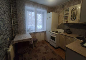 2-к квартира, вторичка, 40м2, 1/9 этаж