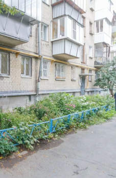 2-к квартира, вторичка, 44м2, 1/4 этаж