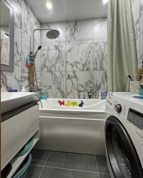 2-к квартира, вторичка, 56м2, 8/17 этаж